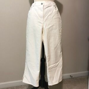 Ruby Rd Off White Capri Embroidered Pockets SZ 10 Coastal Grandma